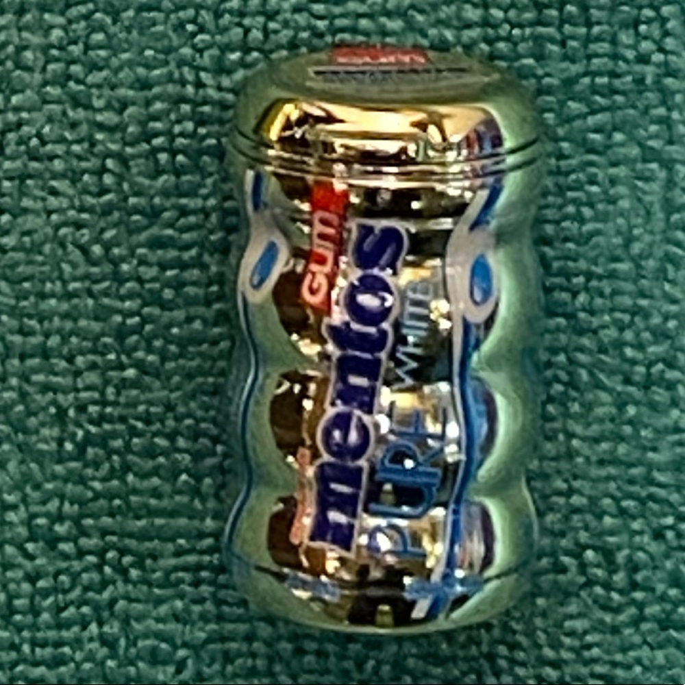 Mini Brands Gold Mentos